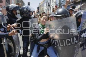 CONGRESO . DESPENALIZACIÓN DEL ABORTO