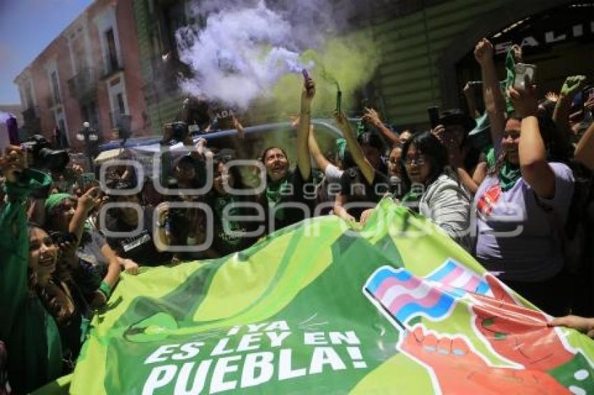 CONGRESO . DESPENALIZACIÓN DEL ABORTO