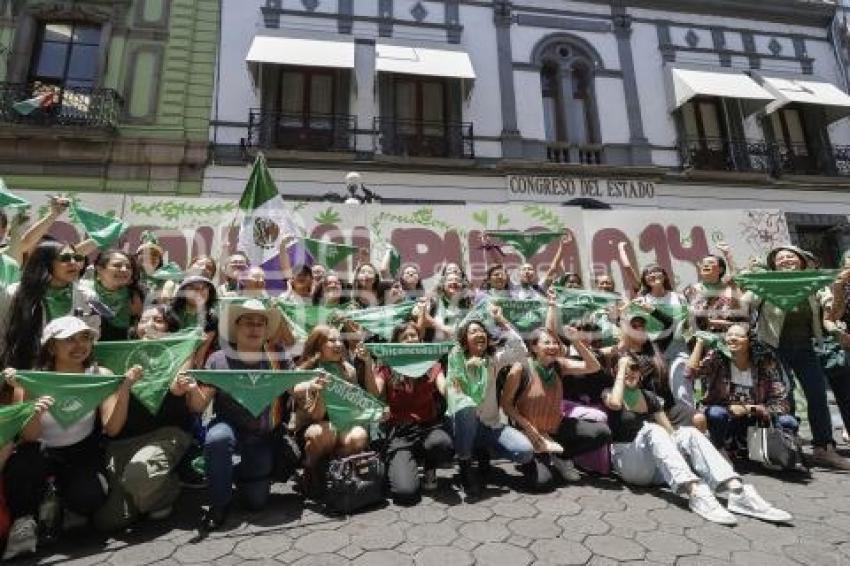CONGRESO . DESPENALIZACIÓN DEL ABORTO