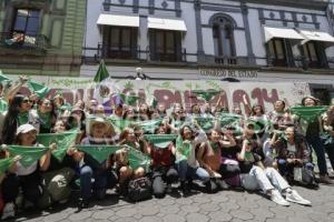 CONGRESO . DESPENALIZACIÓN DEL ABORTO