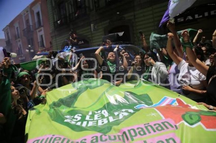 CONGRESO . DESPENALIZACIÓN DEL ABORTO
