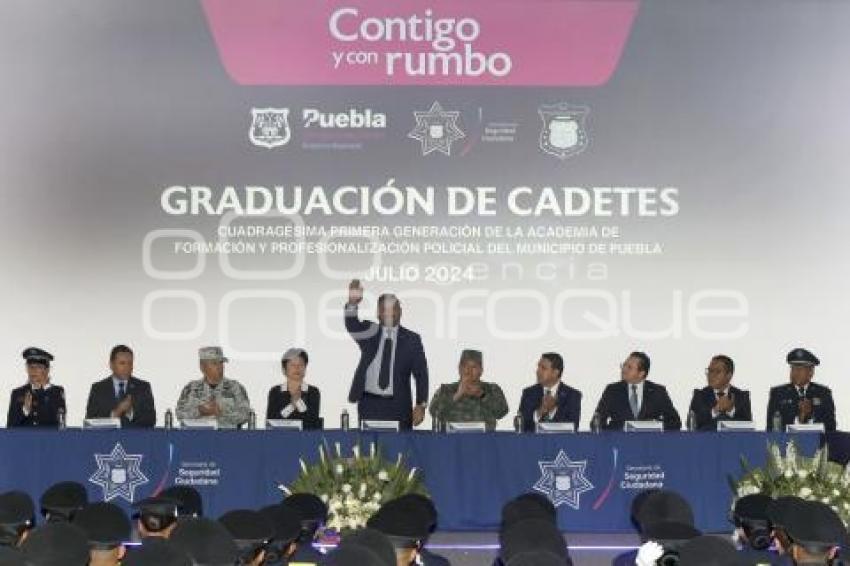 GRADUACIÓN DE CADETES