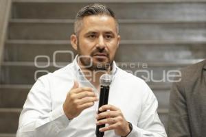 ADÁN DOMÍNGUEZ