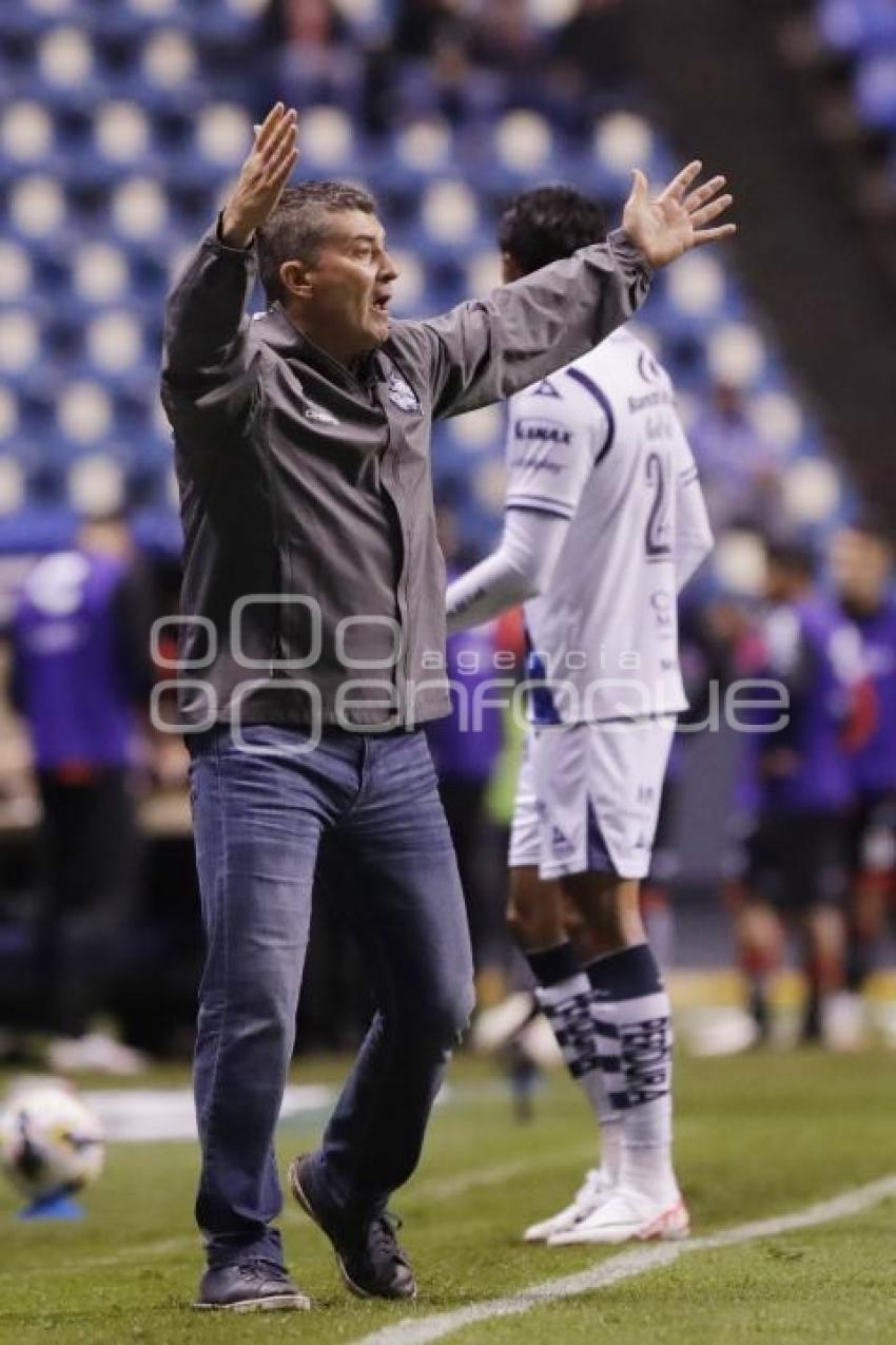 FÚTBOL . CLUB PUEBLA VS ATLAS