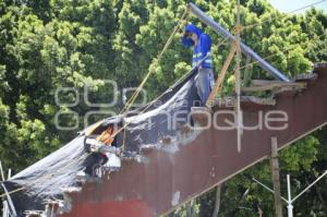 PUENTE PEATONAL . CENHCH
