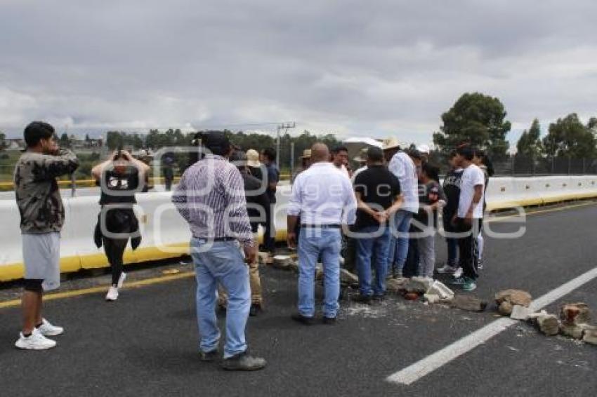 TLAXCALA . BLOQUEO LIBRAMIENTO