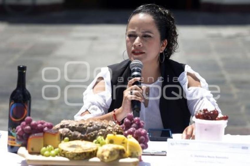 VERÓNICA NAVA SAAVEDRA