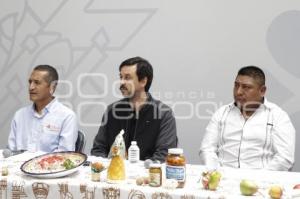 FERIA CHILE EN NOGADA