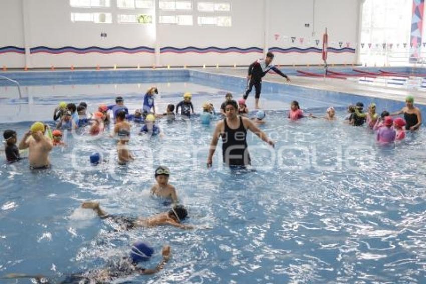 AYUNTAMIENTO . CURSOS DE VERANO