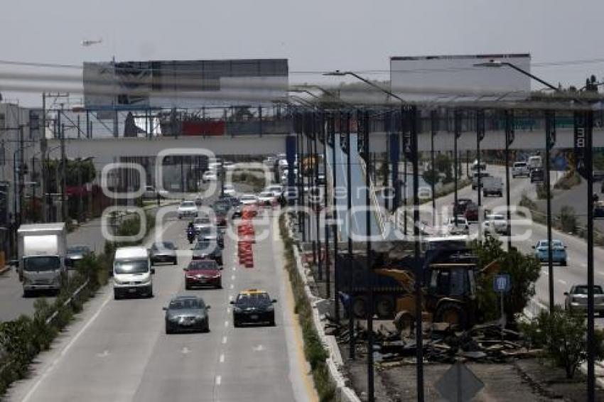 PERIFÉRICO ECOLÓGICO . REDUCCIÓN DE CARRIL