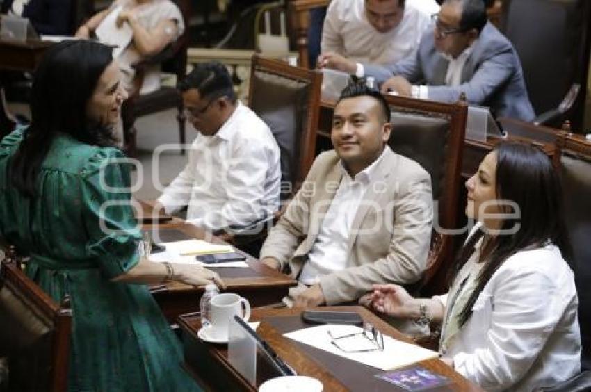CONGRESO . SESIÓN EXTRAORDINARIA