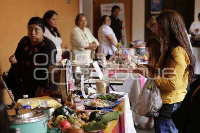 MUESTRA GASTRONÓMICA . CHILE EN NOGADA