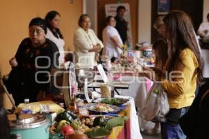 MUESTRA GASTRONÓMICA . CHILE EN NOGADA