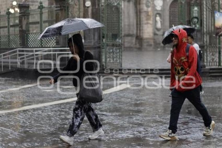 CLIMA . LLUVIA