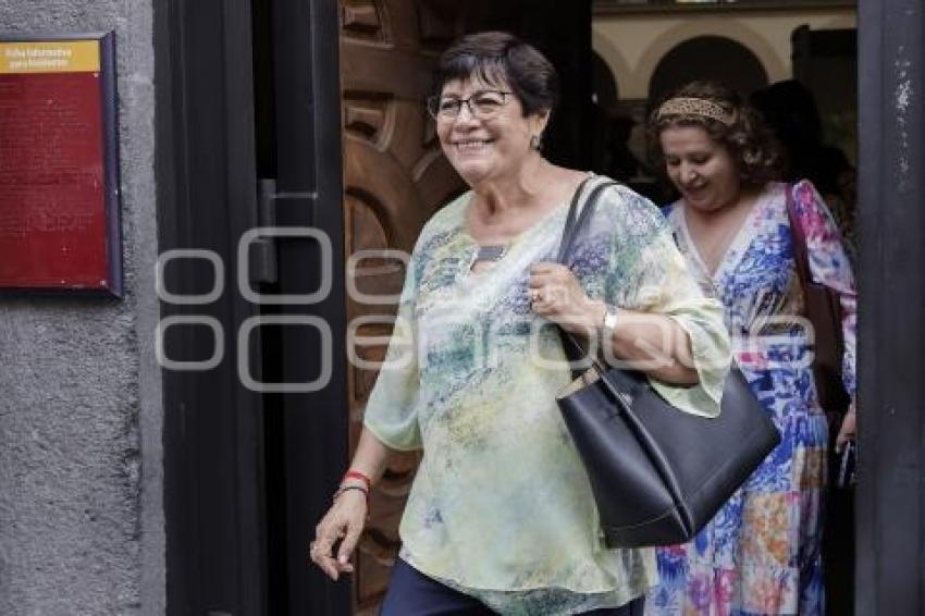 TRANSICIÓN DE GOBIERNO . LEGISLADORES