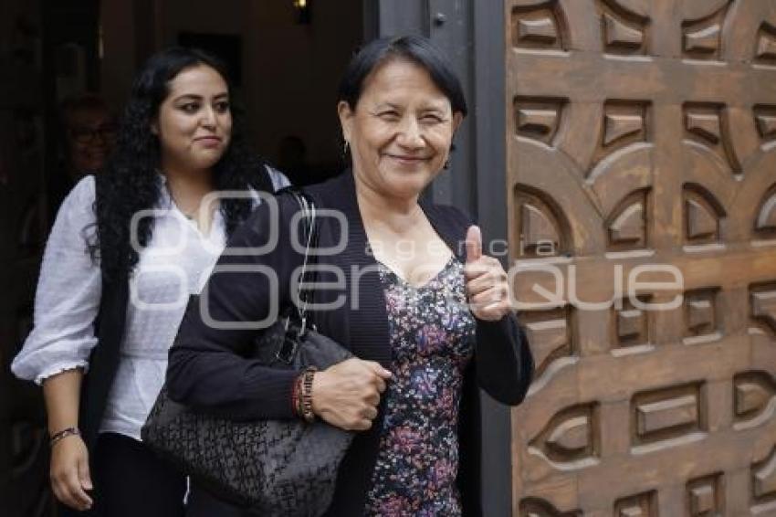 TRANSICIÓN DE GOBIERNO . LEGISLADORES
