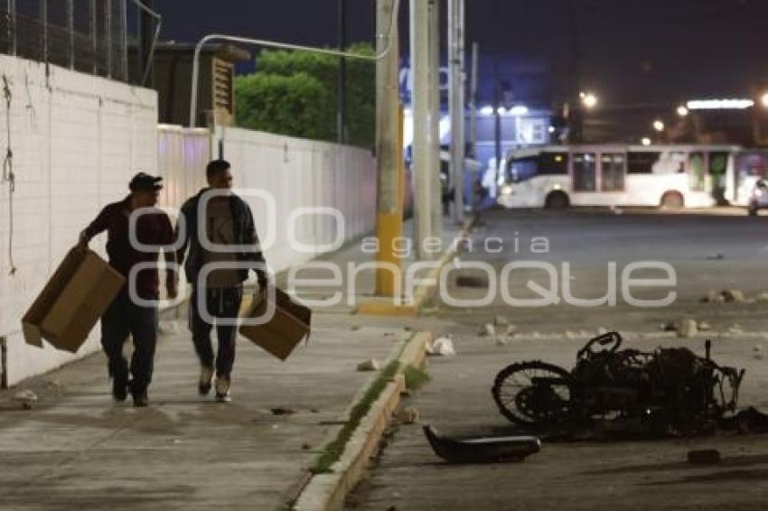 MERCADO HIDALGO . ENFRENTAMIENTO