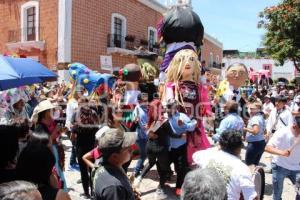 ATLIXCO . DESFILE MOJIGANGAS