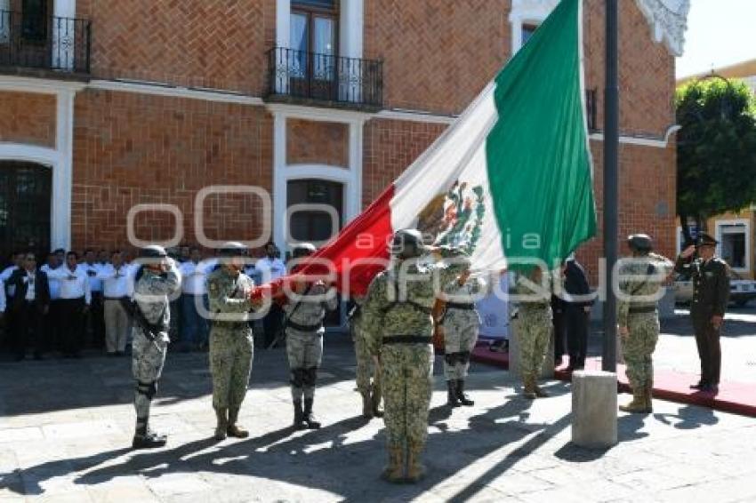 TLAXCALA . IZAMIENTO DE BANDERA