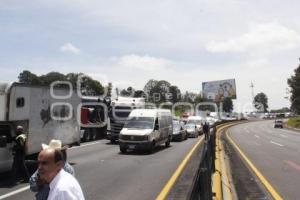 BLOQUEO AUTOPISTA MÉXICO-PUEBLA