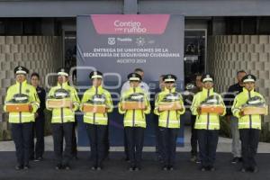 AYUNTAMIENTO . ENTREGA DE UNIFORMES SSC