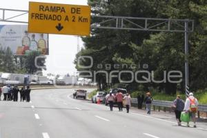 BLOQUEO AUTOPISTA MÉXICO-PUEBLA
