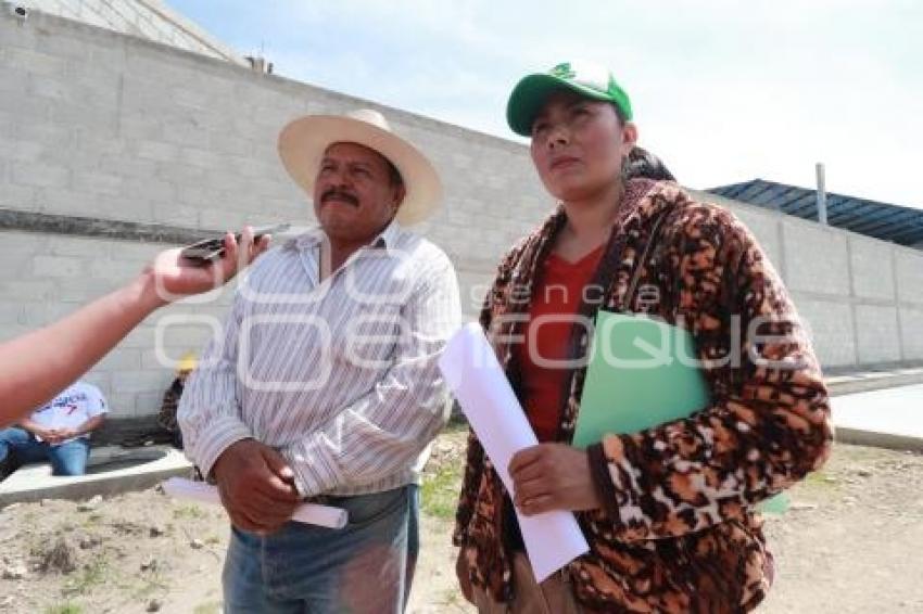 TLAXCALA . BLOQUEO POBLADORES TEXCALAC