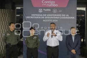 AYUNTAMIENTO . ENTREGA DE UNIFORMES SSC