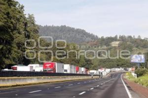 BLOQUEO AUTOPISTA