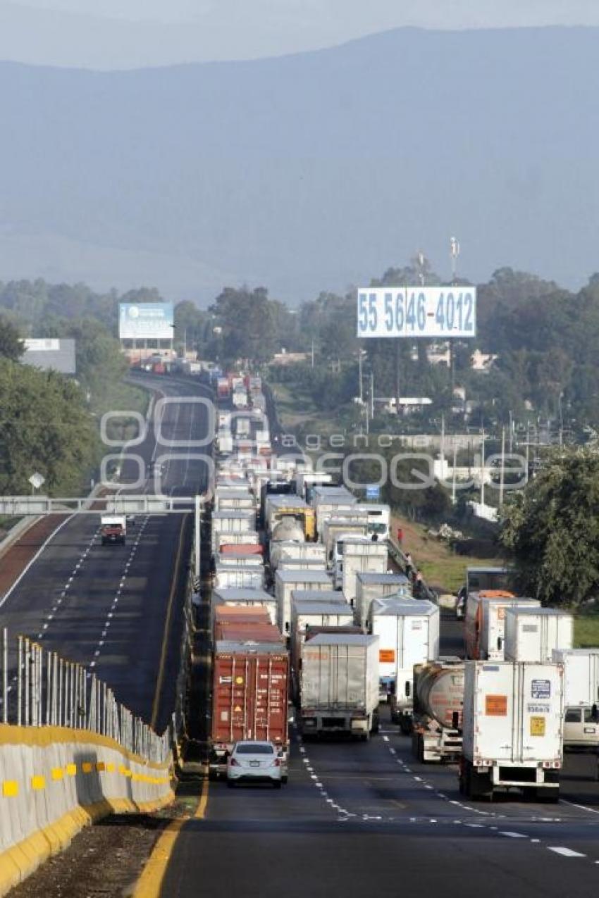 BLOQUEO AUTOPISTA