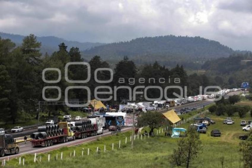 BLOQUEO AUTOPISTA