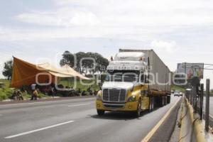 BLOQUEO AUTOPISTA