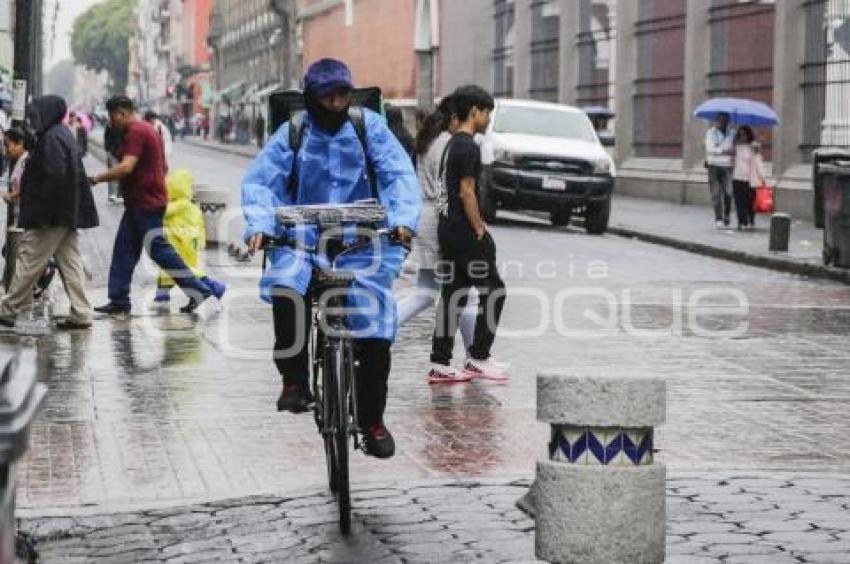 CLIMA . LLUVIA