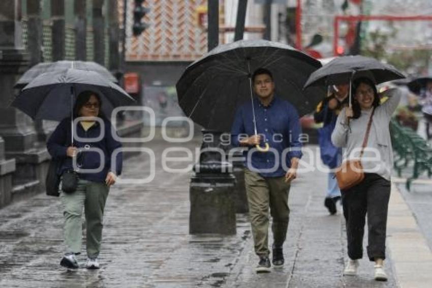 CLIMA . LLUVIA