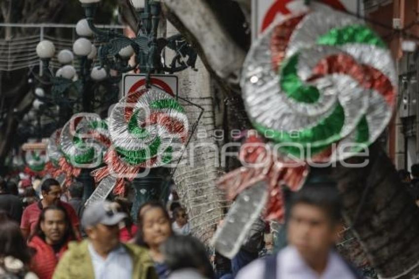 ADORNOS PATRIOS