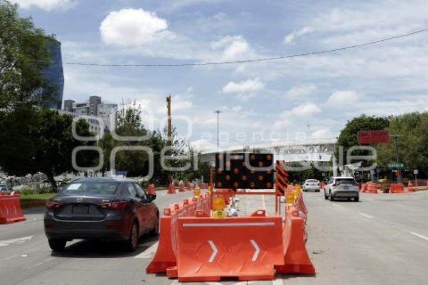 VÍA ATLIXCÁYOTL . PUENTE ELEVADO