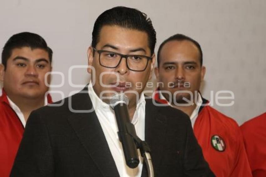 PRI . NÉSTOR CAMARILLO