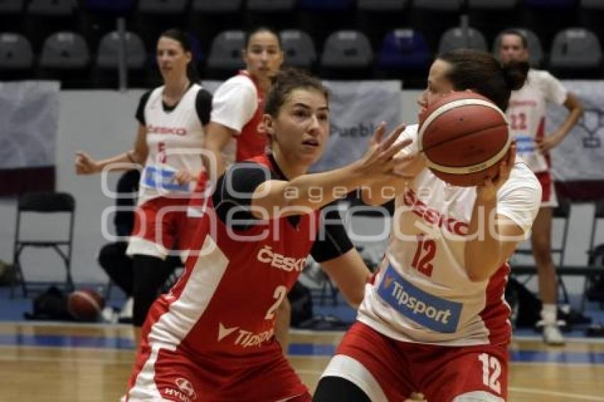 BALONCESTO FEMENIL . SELECCIÓN REPÚBLICA CHECA