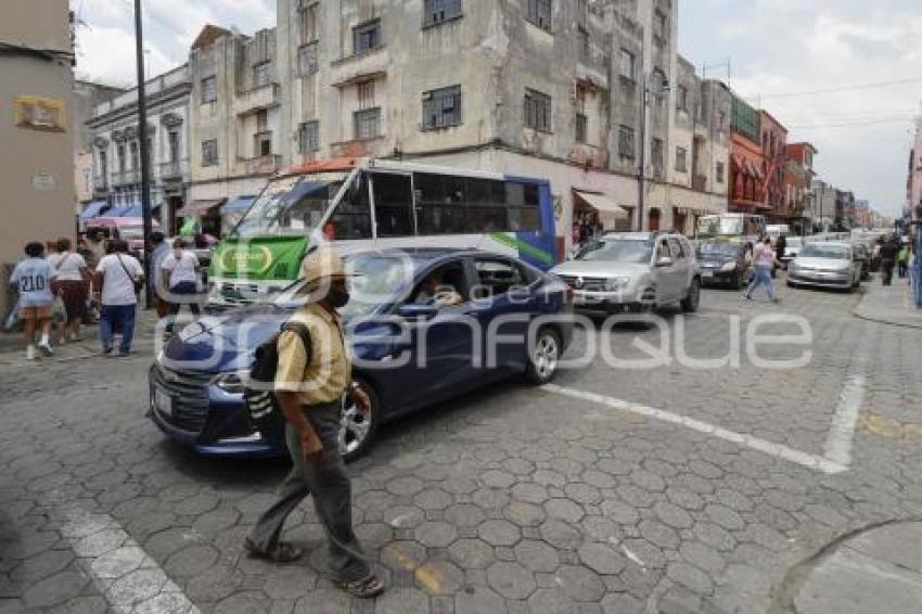CENTRO HISTÓRICO . TRÁFICO