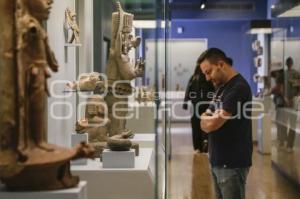 NOCHE DE MUSEOS