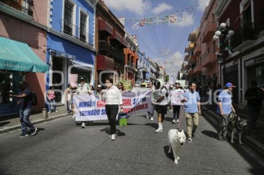 JUVENTUDES EN MARCHA