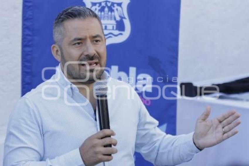 ADÁN DOMÍNGUEZ