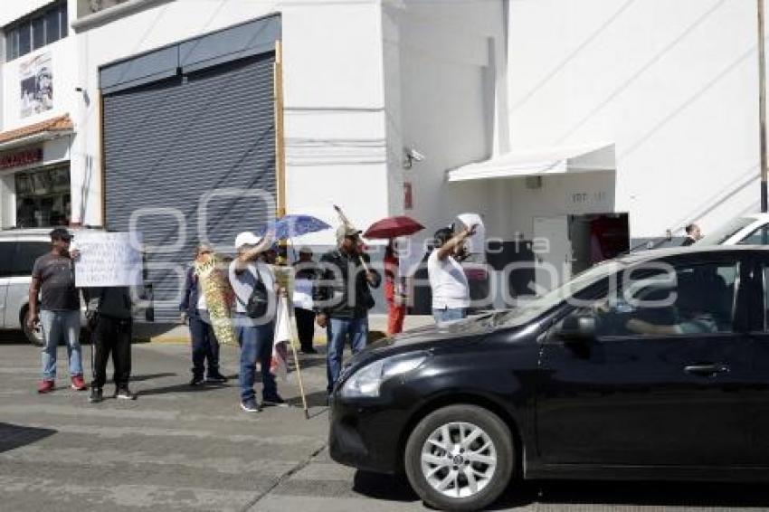 28 DE OCTUBRE . VOLANTEO