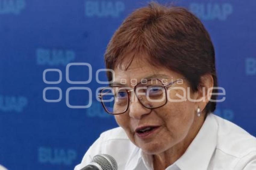 BUAP . CARRERA UNIVERSITARIA