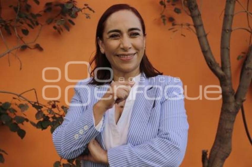 PAN . ADRIANA DÁVILA FERNÁNDEZ