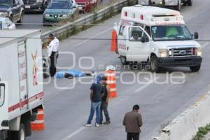 PERIFÉRICO . ACCIDENTE MOTOCICLISTA