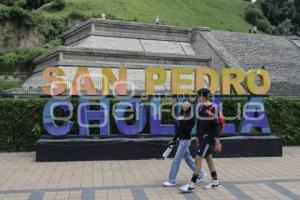 SAN PEDRO CHOLULA . TURISTAS