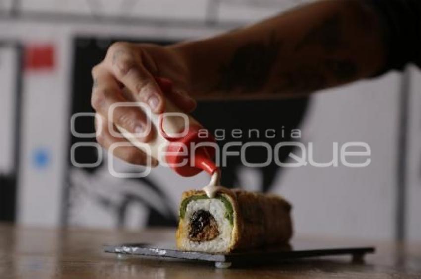 SUSHI . CHILE EN NOGADA