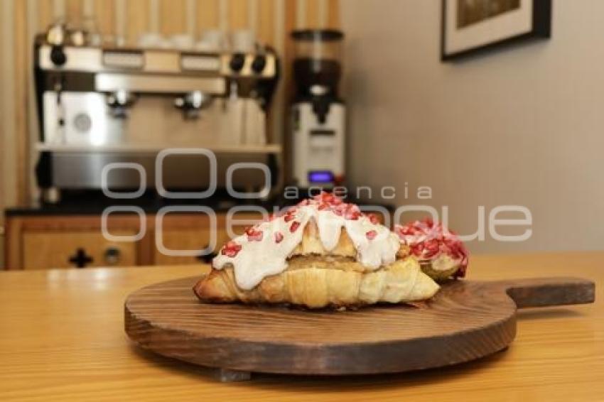 CROISSANT EN NOGADA