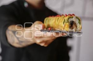 SUSHI . CHILE EN NOGADA